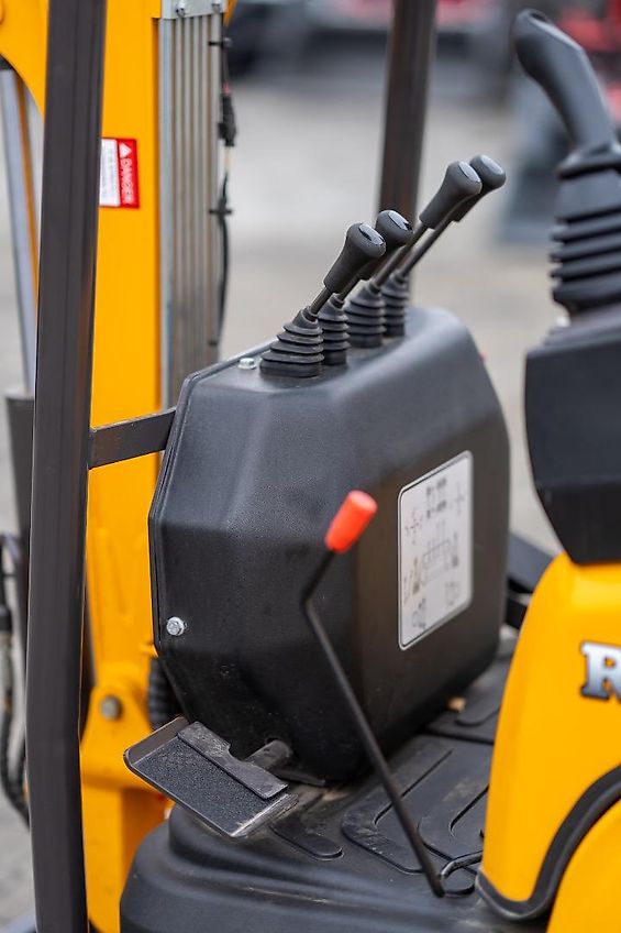 KINGWAY DEUTSCHLAND e. K. ANGEBOT Minibagger VIP 12 RS KUBOTA JOYSTICK Kingway Deutschland