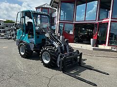 Toyo 836 Bau Gala Toyo Radlader 836-Gala Grün Miniradlader Hoflader Straßenzulassung Euro-Aufnahme Schnellwechsler hydraulisch