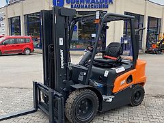 Doosan D30NXS