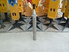 Montabert - Spitz-Meißel M600 - Länge ca. 1000 mm - Durchmesser ca. 105 mm