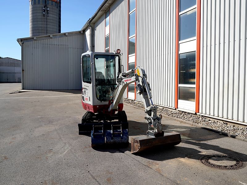 Takeuchi TB216 v4 Miete - inkl. HS01 & Powertilt - Minibagger mieten