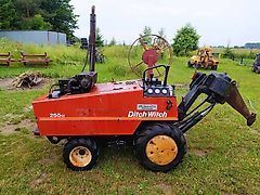 Ditch-Witch 255 SX
