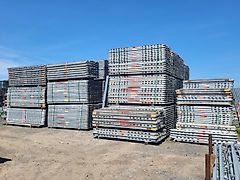 Layher Gerüstbohlen gebraucht – Stahlböden in verschiedenen Längen & Breiten, sofort verfügbar