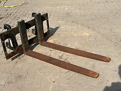 Giant Radlader Kubota Palettengabel PL Hoflader