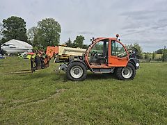 JLG 4013