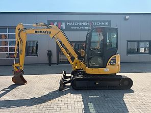 Komatsu PC45 MR-5 Bagger, Minibagger 2017 4535h (26000€ netto) Komatsu PC45 MR-5 Bagger, Minibagger 2017 4535h (26000€ netto)