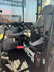 Komatsu PC45 MR-5 Bagger, Minibagger 2017 4535h (26000€ netto) Komatsu PC45 MR-5 Bagger, Minibagger 2017 4535h (26000€ netto)