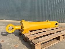 Caterpillar D8 Cylinder