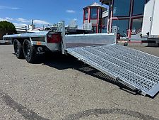 Maschinentransporter Baggeranhänger 3500kg 4x1,8m Anhänger Vlemmi